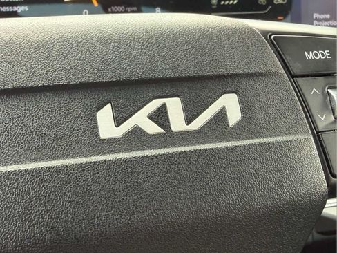Used 2025 Kia K4 EX FWD image 6