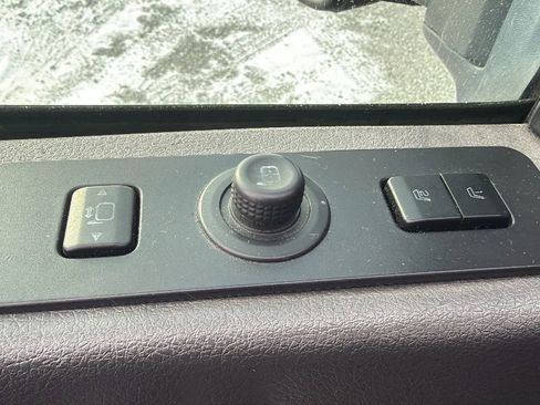 Used 2009 Ford F350 Lariat image 19