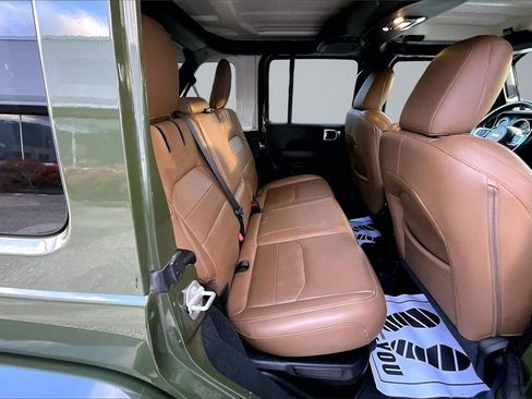 Used 2023 Jeep Wrangler Unlimited Sahara w/ Cold Weather Group image 25