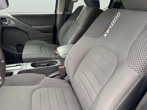 Used 2019 Nissan Frontier PRO-4X image 25