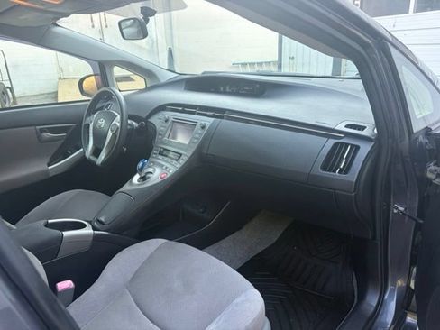 Used 2013 Toyota Prius Three FWD image 26