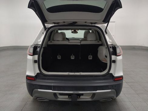 Used 2019 Jeep Cherokee Limited w/ Luxury Group FWD image 29