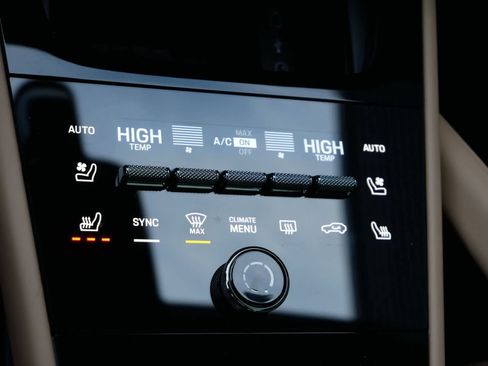 New 2026 Porsche Cayenne Coupe image 21