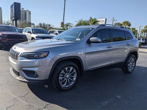 Certified 2020 Jeep Cherokee Latitude Lux w/ Comfort/Convenience Group image 6