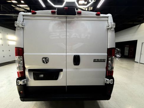 Used 2023 RAM ProMaster 2500 FWD image 14