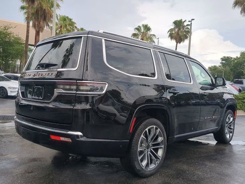 Used 2025 Jeep Grand Wagoneer Series III w/ Rear Seat Video Group 1 AWD/4WD image 5