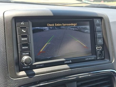 Used 2018 Dodge Grand Caravan GT FWD image 18