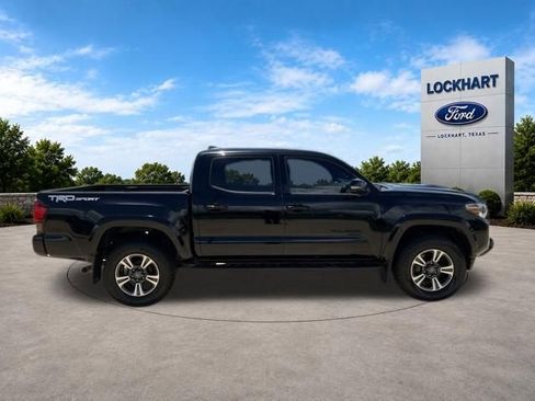 Used 2019 Toyota Tacoma TRD Sport RWD image 8