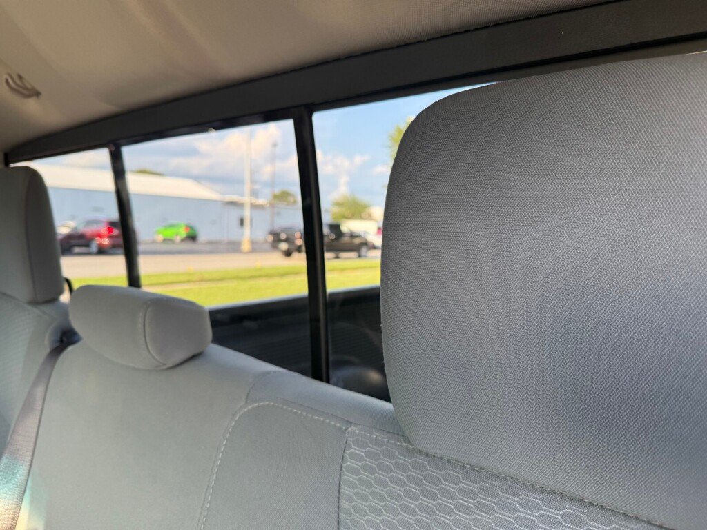 Used 2017 RAM 1500 Classic SLT AWD/4WD image 27