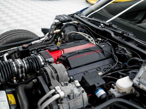 Used 1996 Chevrolet Corvette Convertible RWD image 73