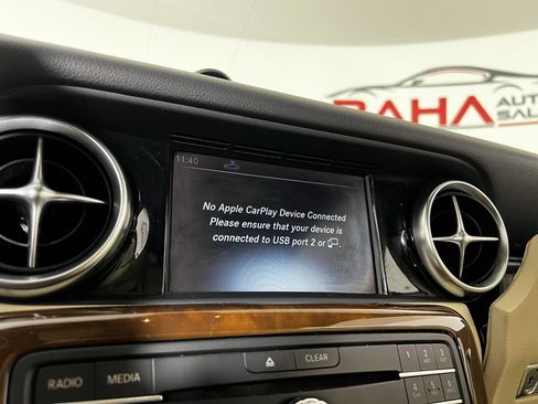 Used 2019 Mercedes-Benz SLC 300 w/ Premium Package image 21