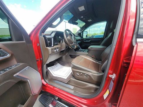 Used 2024 GMC Sierra 3500 Denali w/ Technology Package AWD/4WD image 19