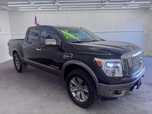 Used 2017 Nissan Titan Platinum Reserve AWD/4WD image 3