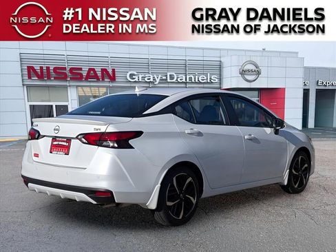 New 2025 Nissan Versa SR image 3