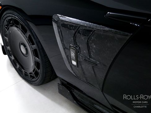 Used 2025 Rolls-Royce Spectre Black Badge w/ Spectre Enhancement Package image 38