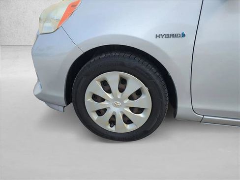 Used 2014 Toyota Prius C One image 21