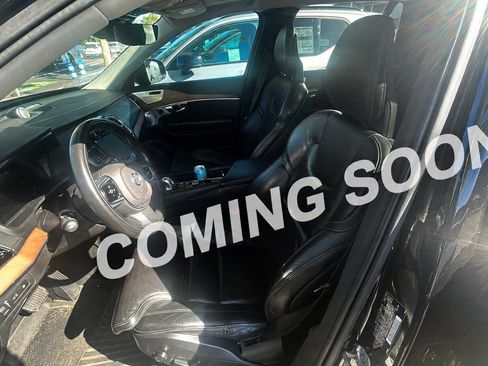 Used 2016 Volvo XC90 T8 Inscription w/ Vision Package AWD/4WD image 2