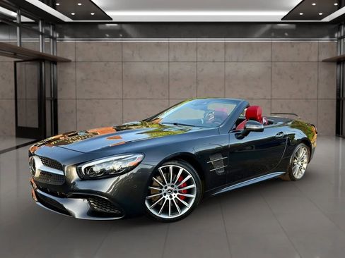 Used 2020 Mercedes-Benz SL 550 w/ Driver Assistance Package image 5