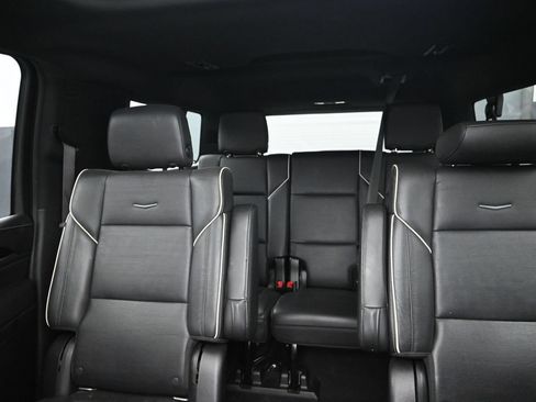 Used 2021 Cadillac Escalade ESV Sport w/ Driver Assist Tech Package RWD image 14