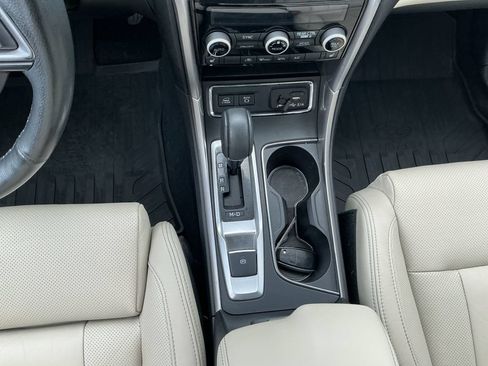 Used 2025 Subaru Forester Touring AWD/4WD image 12
