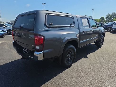 Used 2022 Toyota Tacoma SR5 AWD/4WD image 20