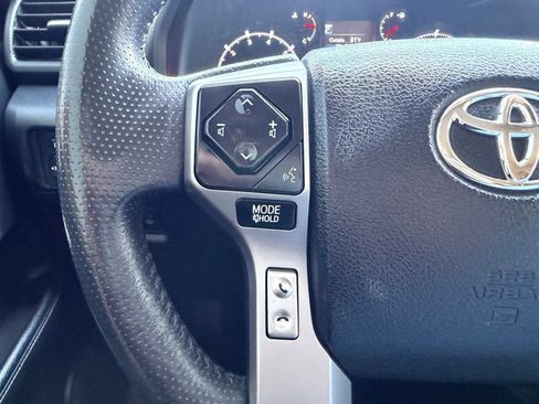 Used 2022 Toyota 4Runner SR5 AWD/4WD image 14