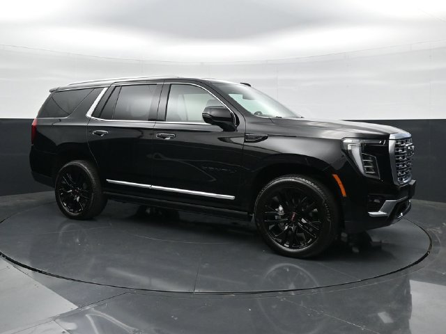 Used 2026 GMC Yukon Denali w/ Sun & Power Step Package AWD/4WD image 3