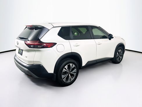Used 2023 Nissan Rogue SV image 9