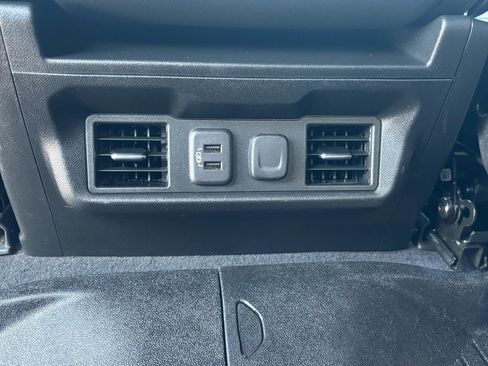 Used 2021 Chevrolet Silverado 2500 LTZ AWD/4WD image 24