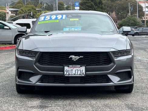 Used 2025 Ford Mustang Coupe RWD image 10
