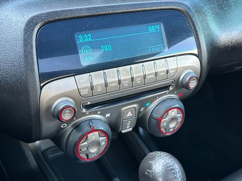 Used 2011 Chevrolet Camaro SS image 29