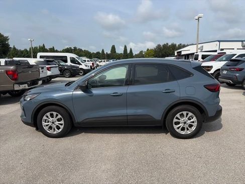 Used 2025 Ford Escape Active w/ Tech Pack #1 FWD image 8