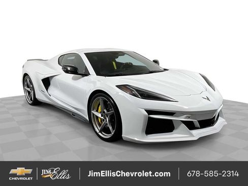 New 2025 Chevrolet Corvette E-Ray w/ ZER Performance Package AWD/4WD image 2
