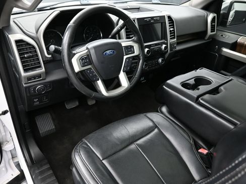 Used 2018 Ford F150 Lariat RWD image 22