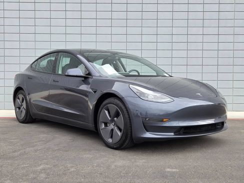 Used 2023 Tesla Model 3 Standard Range RWD image 6