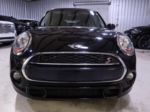 Used 2017 MINI Cooper S w/ Premium Package FWD image 8