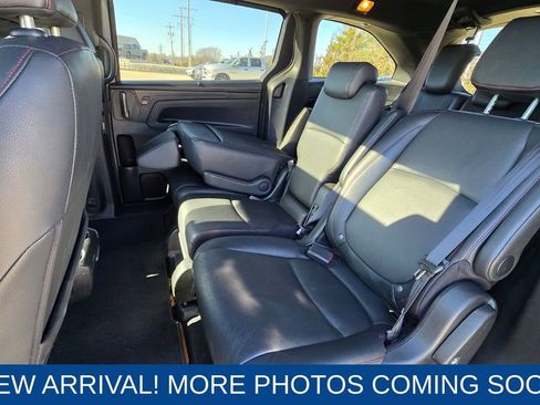 Used 2024 Honda Odyssey Sport image 13