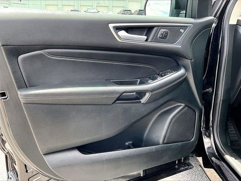 Used 2024 Ford Edge Titanium AWD/4WD image 9