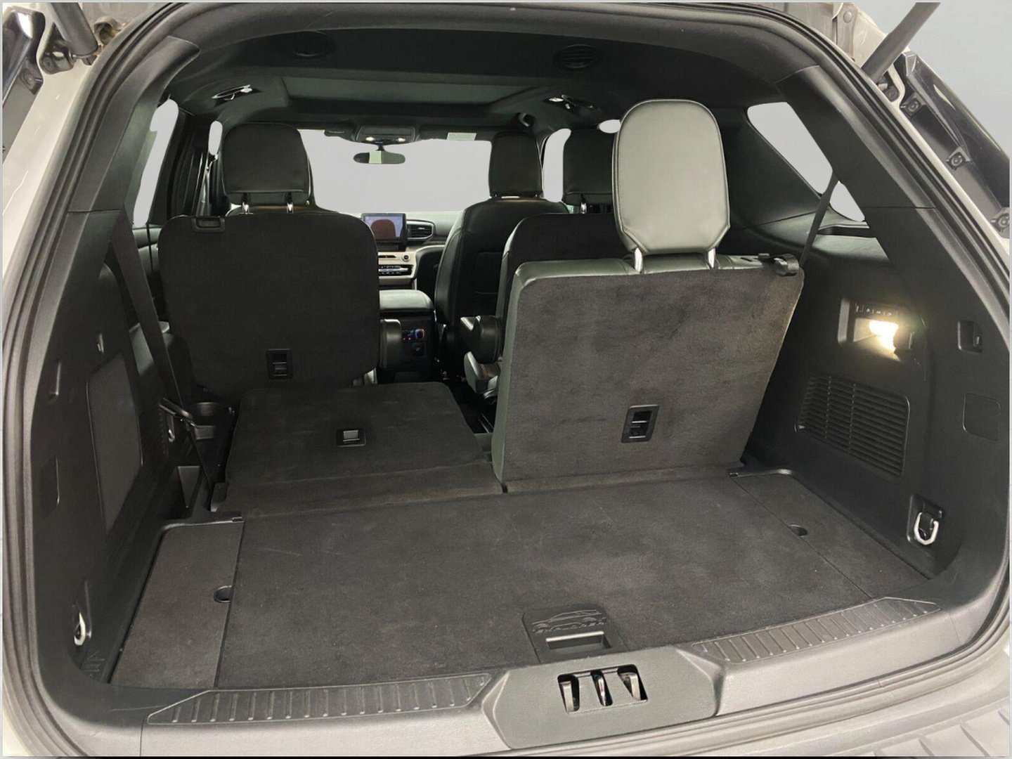 Used 2023 Ford Explorer Timberline w/ Timberline Technology Package AWD/4WD image 7