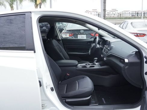 Used 2025 Nissan Altima 2.5 S FWD image 23