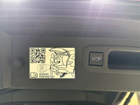 Used 2021 Toyota Highlander Limited image 31