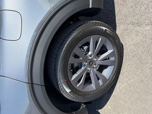 New 2026 Ford Explorer Active image 9