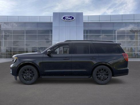 New 2026 Ford Expedition Platinum w/ Stealth Appearance Package image 4