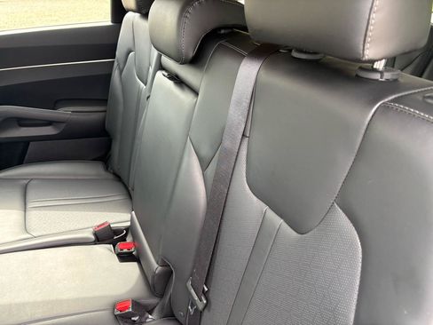 Used 2022 Kia Sorento S AWD/4WD image 31