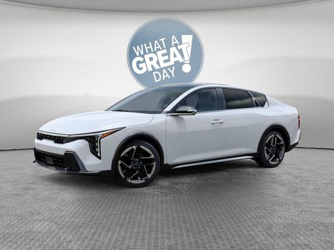New 2026 Kia K4 GT-Line FWD image 3