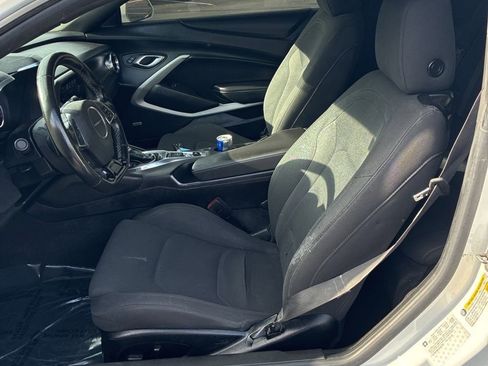Used 2018 Chevrolet Camaro LT w/ RS Package image 7
