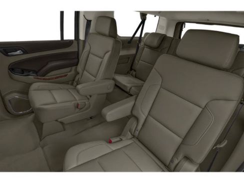 Used 2019 Chevrolet Suburban Premier AWD/4WD image 14