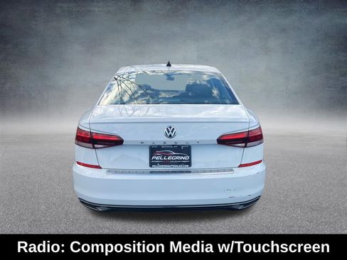 Used 2022 Volkswagen Passat 2.0T SE image 5
