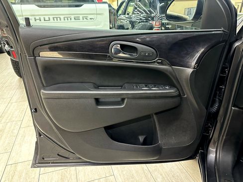 Used 2015 Buick Enclave Leather image 16