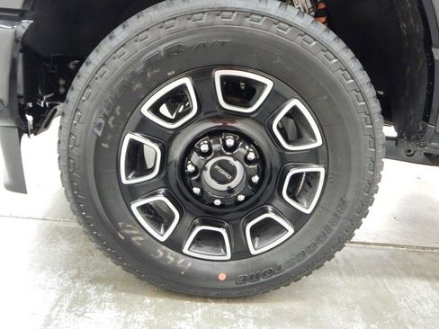 New 2025 Ford F250 Platinum image 11